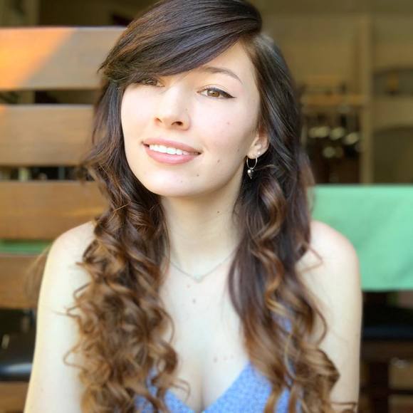 Meet your Posher, Lorena - Picture 1 of 1